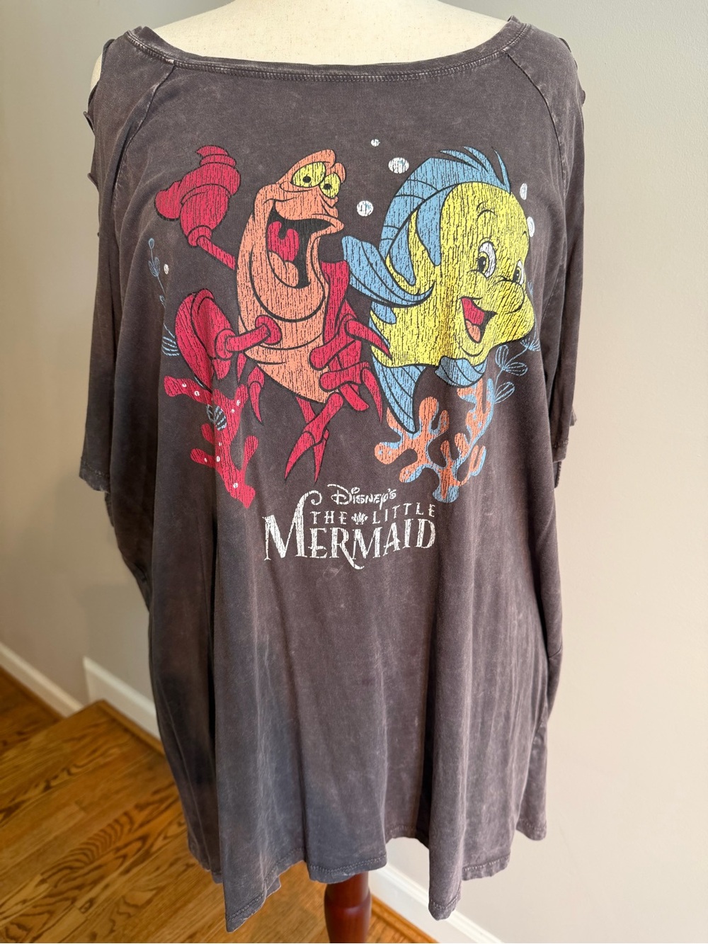 Little MermaidXTorrid Vintage Style Slash Sleeve Tee- Torrid 4 (26, 4X)